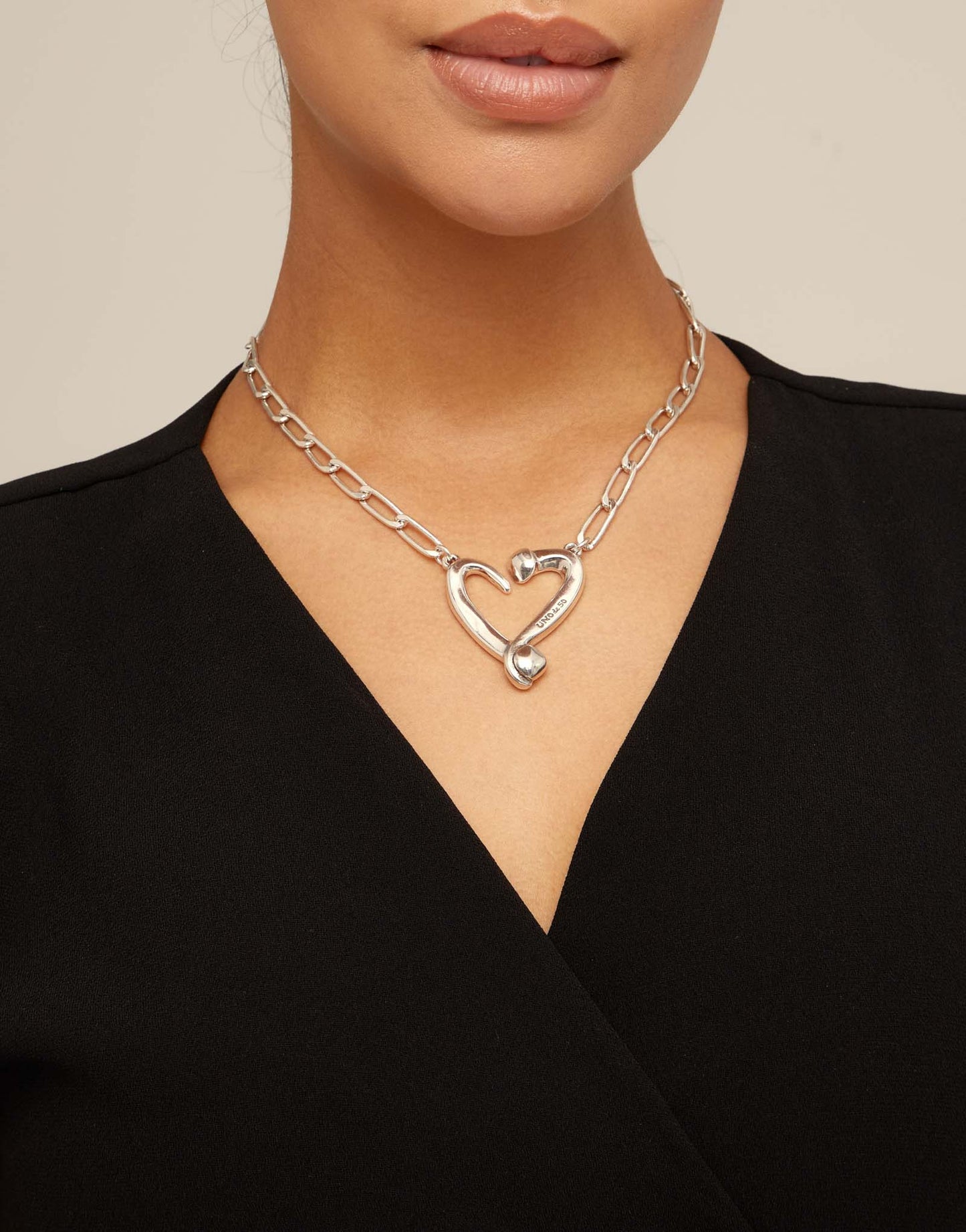 NECKLACE ONE LOVE