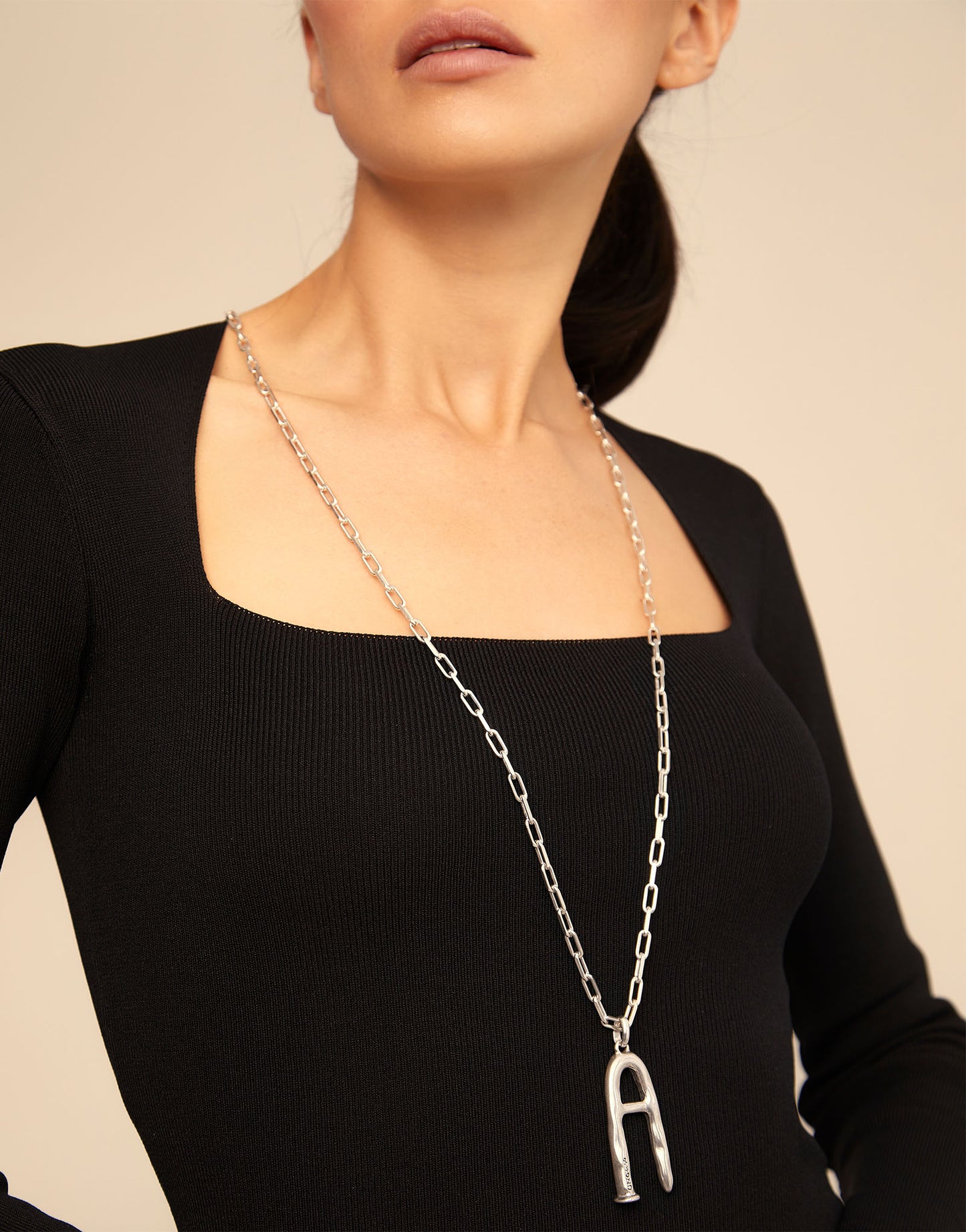 NECKLACE CADENA 8