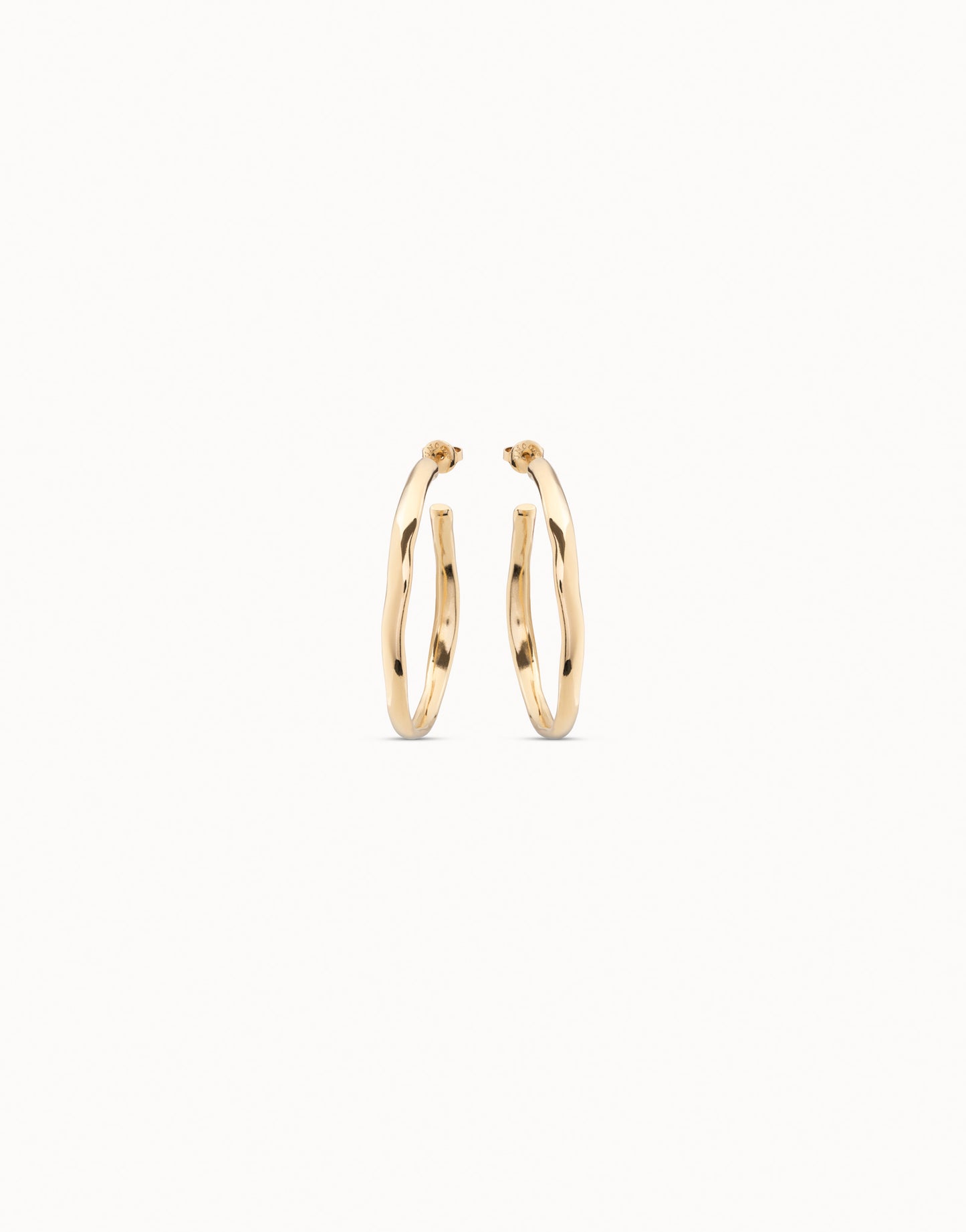 EARRING OHMMM..