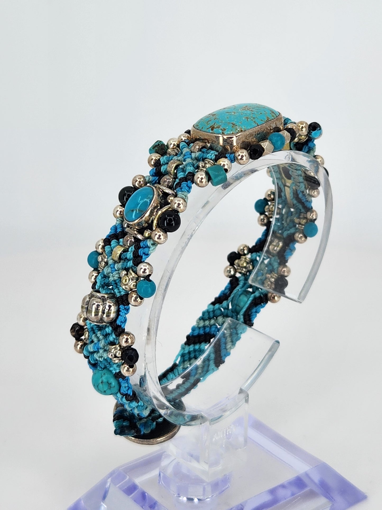 Isha Elafi - Turquoise stone bracelet