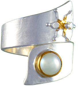 Sterling Silver Ring with White Freshwater Pearl